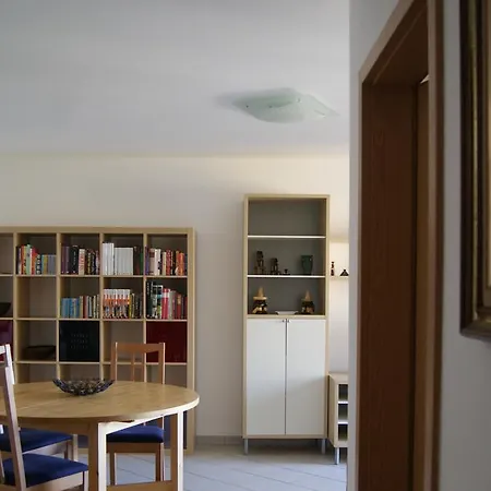 Daire Apartamento Almeida *